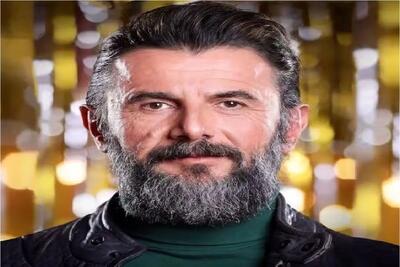 آواز معروفا؛ امین حیایی با 55 سال سن یجور پیچ و تاب خوشگلش میده واج بمونی