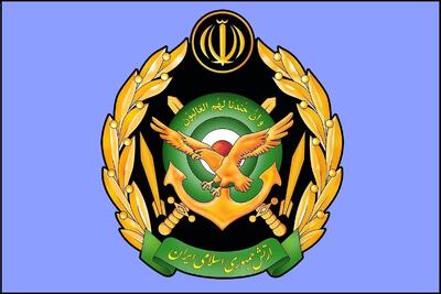 ارتش در خط مقدم دفاع از ملت ایستاده است
