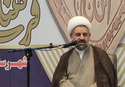 نماز جمعه تریبون بصیرت و اتحاد است - تسنیم