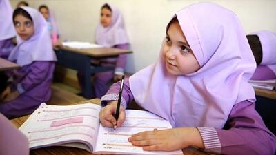 ۹۰ درصد کلاس اولی‌های فردوس ثبت نام شده‌اند