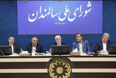 عارف: در شعار اعلام می‌کنیم مردم صاحب انقلاب هستند