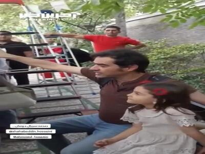 ویدئویی از ⁨ ⁨ ⁨ ⁨ ⁨ ⁨ ⁨ ⁨ ⁨ ⁨ ⁨پشت صحنه سریال «دومان» با حضور شهاب حسینی