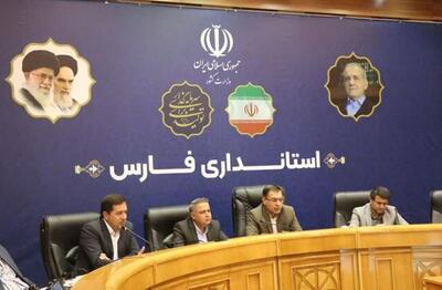 معاون استاندار: منابع ملی برای توسعه گلخانه‌ها در فارس به کار گرفته می‌شود