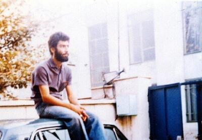 اولین دانشجویی که وارد سفارت آمریکا شد (+عکس)