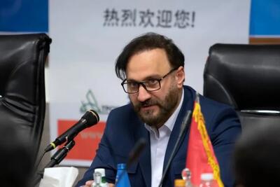 چین می‌ترسد آخرین مدل پدافند و جنگنده‌ خودش را به ایران بدهد، ولی ما بعد از برجام جدید با آمریکا تکنولوژی آن را در اختیار آمریکایی‌ها بگذاریم/ ما هر زمان نیاز بوده چینی‌ها را معامله کردیم و به غرب و آمریکا فروختیم