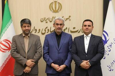 پوست‌اندازی در وزارت اقتصاد/ وزیر اقتصاد عزل و نصب کرد