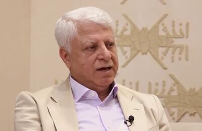 ویدیو / فیاض زاهد: در طول ماه شاید بیش از ۱۰ پیام از برخی رفقای خارج از کشور می‌گیرم که تو را به خدا زمینه‌ای فراهم کنید که ما فقط بیایم در این مملکت بمیریم و اینجا دفن شویم / نسل جوانی که مهاجرت کرده و می‌کنند، شاید خیلی زود رابطه شان را با ایران قطع کنند، چون میراثی که به او انتقال دادیم میراث قوی‌ای نبوده