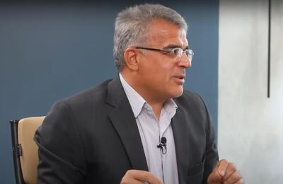 ویدیو / کاویانی، استاد دانشگاه و بنیانگذار رشته هیدروپلیتیک در ایران: می گوییم استان تهران درگیر بحران آب است اما  عمیق ترین وضعیت بحران آب را در سواحل جنوب کشور مانند هرمزگان داریم / بارش در هرمزگان،  ۸۰ درصد کاهش پیدا کرده
