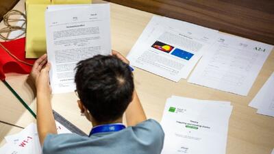 کسب پنج نشان نقره در المپیاد جهانی فیزیک توسط تیم ایرانی
