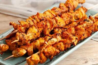 طرز تهیه کباب کوبیده با بوقلمون؛ خوشمزه و مجلسی