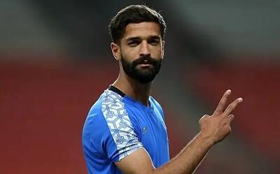 استقلالی‌ها ستاره‌شان را با تونل ویژه استقبال کردند؛ جشن خنده‌دار و دوستانه در ازمیت+عکس