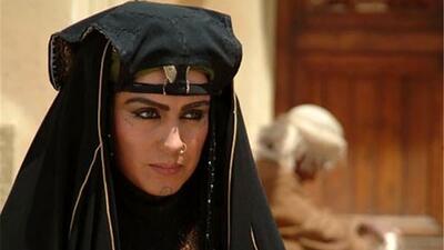عکس یادگاری از زنده‌یاد ماه چهره خلیلی در کنار مادر و خواهرش؛ خانواده ای هنرمند در کنار خاطراتی شیرین