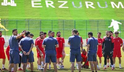 ستاره پرسپولیس به ایران برنمی‌گردد | هاشمیان به دنبال جانشین فوری