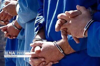 دستگیری سارقین منزل و کشف ٤٠٠ گرم طلا‌های مسروقه