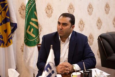 پازندمهر: با یک بدهی ۱۲ میلیاردی کار را شروع می‌کنم