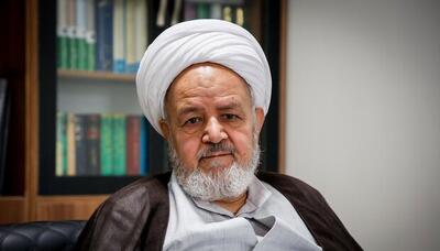 رئیس دفتر عقیدتی فرماندهی کل قوا: رهبر انقلاب توانستند به موقع سیستم فرماندهی را در نیروهای مسلح بازسازی کنند/ مردم پای رهبری و انقلاب ایستادند