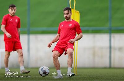 هاشمیان به ستاره پرسپولیس اعتقادی ندارد؟ - پارس فوتبال