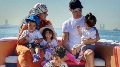 جورجینا: در اوایل آشنایی قد بلند کریس، هیکل او و زیبایی‌اش توجه مرا جلب کرد مقابل او ایستاده بودم و می لرزیدم چون در یک نگاه عاشق شده بودم و بسیار خجالت می‌کشیدم اما...
