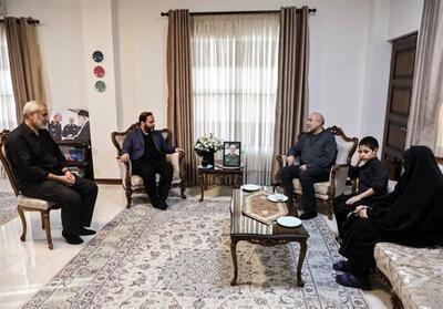 حضور قالیباف در منزل سرلشکر شهید غلامرضا محرابی - تسنیم