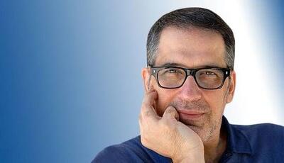 فرهاد جم به صحنه می‌آید