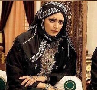 چهره ها در زمان ؛ تغییر چهره چشم‌نواز خاشعه سریال «مختارنامه»، بهنوش طباطبایی و گلچهره سجادیه در 43 سالگی و 70 سالگی