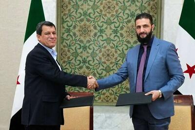 فرمانده نیرو‌های دموکراتیک سوریه: با دولت دمشق برای تشکیل ارتش و پرچم واحد و حکومت مرکزی یکپارچه، به توافق رسیدیم/ ارتش مرکزی بهترین راهکار برای اداره سوریه پس از چهارده سال جنگ داخلی است