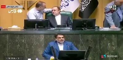ببینید| توسلی: دنبال حجاب اجباری نباشید، دنبال بی‌حجابی اجباری باشید