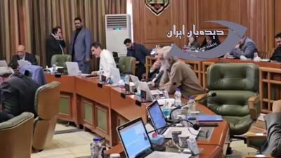 قطع برق هنگام سخنرانی عضو شورای شهر تهران!
