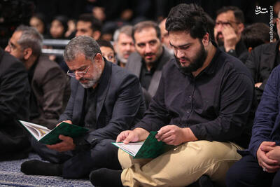 عکس/ حضور فرزند شهید حاجی زاده در حسینیه امام(ره)