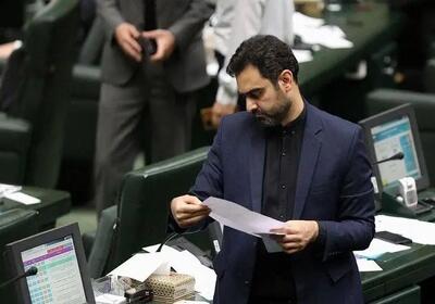 مسئولین ارشد نظام و خدمتگزاران را جاسوس خطاب می‌کنند و با آنها برخورد نمی‌شود