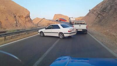 فیلم لحظه سقوط کامیون تانکر دار به دره در گردنه پازنان