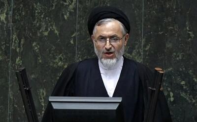 سادات ابراهیمی، نماینده مجلس: ۳۵ نفر قالیباف را در سفر به ژنو همراهی کردند / این مصداق بارز ریخت و پاش بیت‌المال است