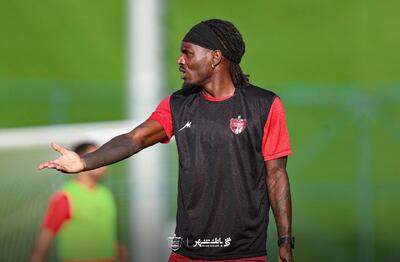 جزئیات مشکل پرسپولیس و استقلال خوزستان درباره بیفوما