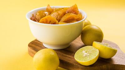 طرز تهیه ترشی سیر و لیمو