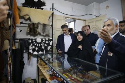 بازدید معاون رئیس جمهور از خانه کارگر ساوه