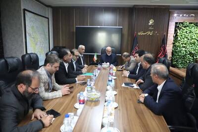استاندار خوزستان: پرداخت ۷۵ درصد مطالبه گندمکاران انجام شد / خرید حمایتی خرما و جبران خسارت نخیلات در دستور کار است / پیگیری تسهیلات برای دامداران و کشاورزان خسارت‌ دیده