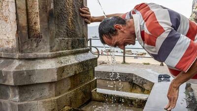 اگر گرمازده شدید این کار‌ها را بکنید/ مراقب باشید، کودکان در خودرو تنها نمانند