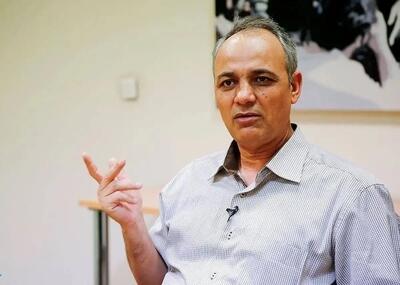 واکنش احمد زیدآبادی به تشکیل پرونده برای کاریکاتوریست ایرانی