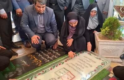آغاز سفر وزیر راه و شهرسازی به کرمان با ادای احترام به سردار دل‌ها