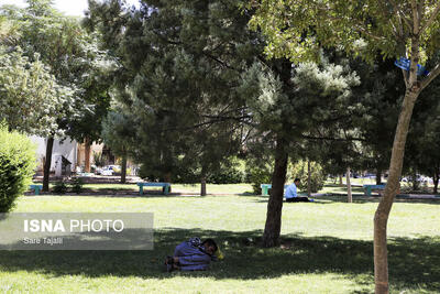 ماندگاری هوای گرم در لرستان