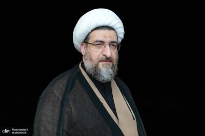 مطهری اصل، نماینده ولی فقیه در آذربایجان شرقی: نباید جامعه را چندپاره کنیم و هرکسی برای خود امتیازی قائل شود/ امام‌جمعه باید با حفظ ارزش‌ها در خدمت همه مردم باشد تا انسجام حفظ شود/ سیاسیون وحدت ملی را به خودشان نسبت ندهند