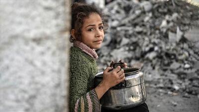 دولت غزه: کامیون‌های کمک‌رسانی غارت شدند و محموله‌های هوایی در مناطق جنگی فرود آمدند