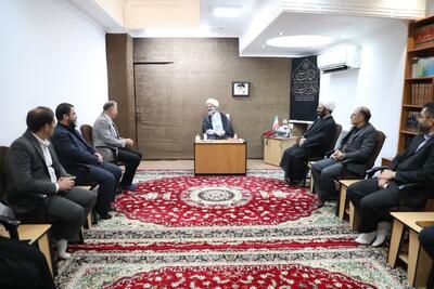 دیدار سرپرست اداره‌کل پست سمنان با نماینده ولی‌فقیه در استان