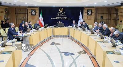 وزیر راه و شهرسازی بر پیگیری دریافت غرامت جنگ تحمیلی در مراجع بین‌المللی از طریق وزارت امورخارجه تاکید کرد