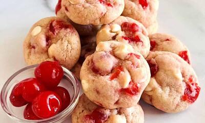 طرز تهیه کوکی آلبالو با طعم بی‌نظیر و خوشمزه