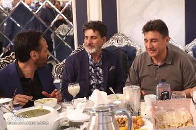 ۱۰ سال است پایم را داخل باشگاه استقلال نگذاشته‌ام/ تاریخ مصرف نظری جویباری مدت‌هاست که تمام شده/ از این این تیم خجالت می‌کشم - پارس فوتبال