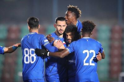 استقلال به دنبال بمب دوم نقل‌وانتقالات