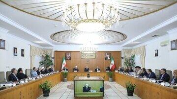 انتقاد صریح «جمهوری اسلامی» از سیاست خارجی و لایحه جنجالی؛ نگذارید بی‌تجربگی دولت را زمین بزند