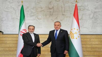 عراقچی با وزیر امور خارجه تاجیکستان دیدار کرد