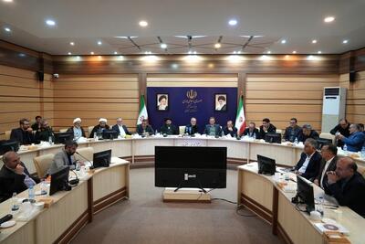 پزشکیان: کشور با افراد دانا، توانا و خلاق ساخته می‌شود
